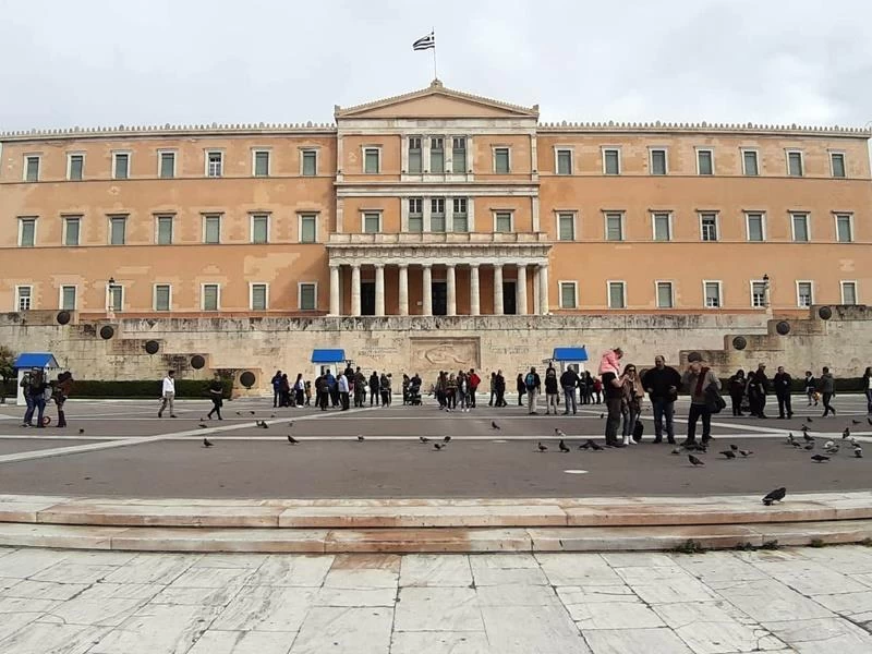 Σεισμός στην Αθήνα: Πανικός επικράτησε στον παιδικό σταθμό που στεγάζεται στη Βουλή